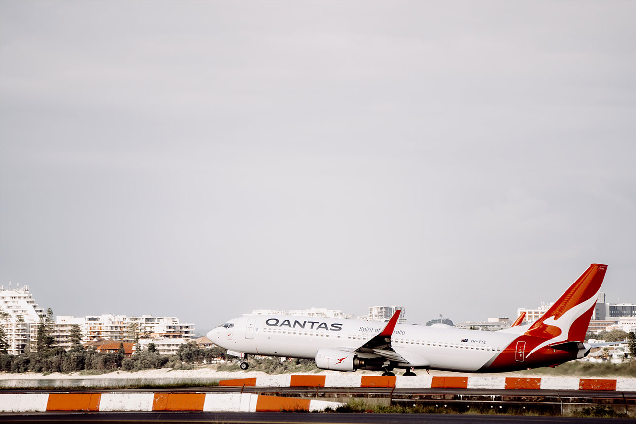 qantas plane taking off